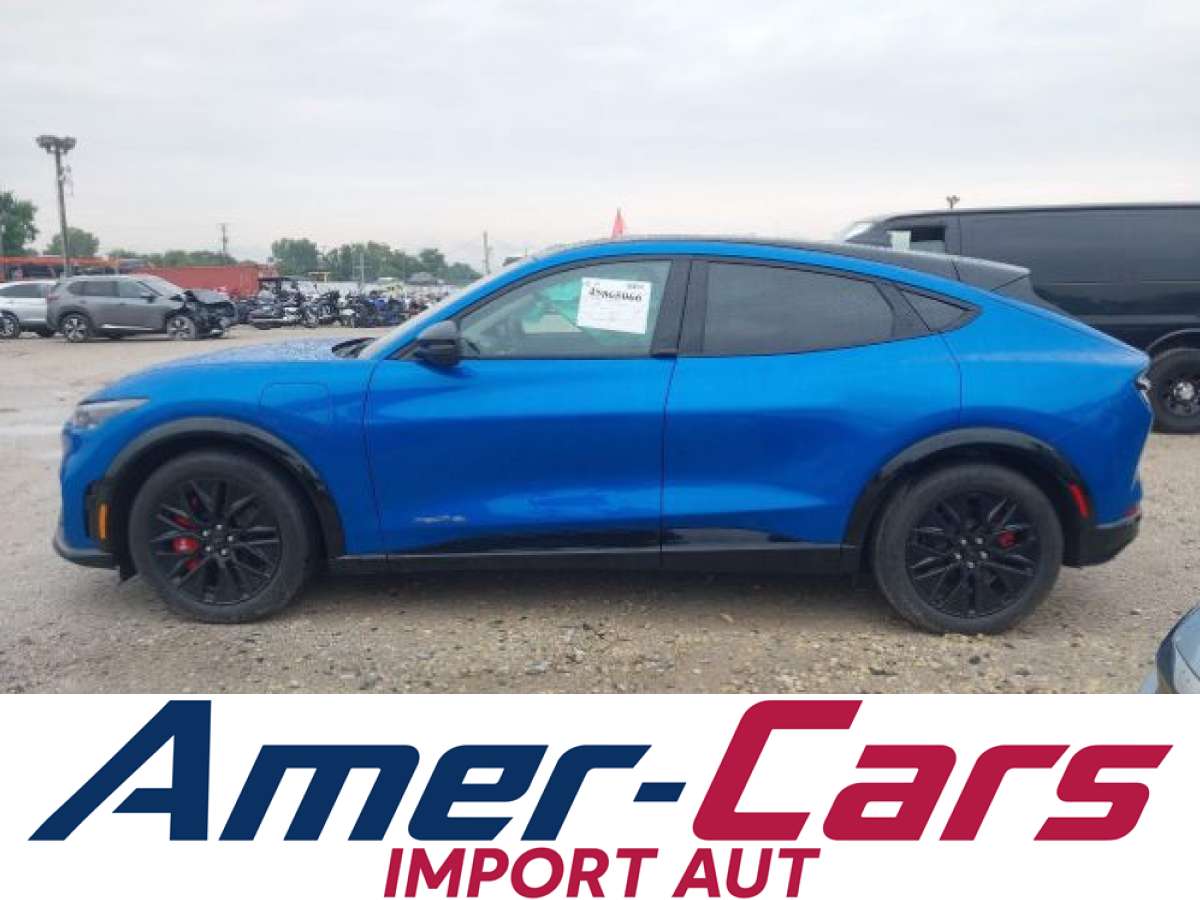 Ford Mustang Mach-E 2025 z USA — zdjęcie 14 z 18