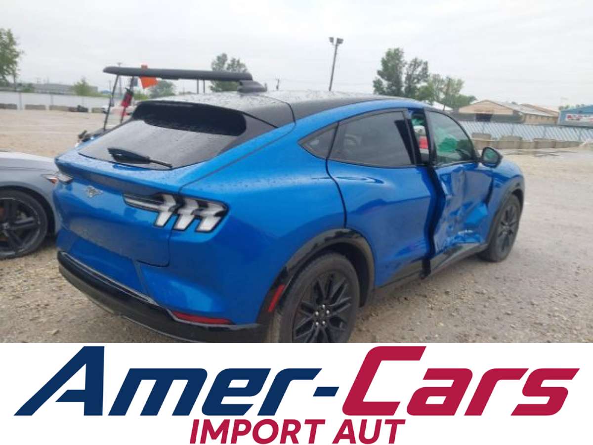 Ford Mustang Mach-E 2025 z USA — zdjęcie 4 z 18