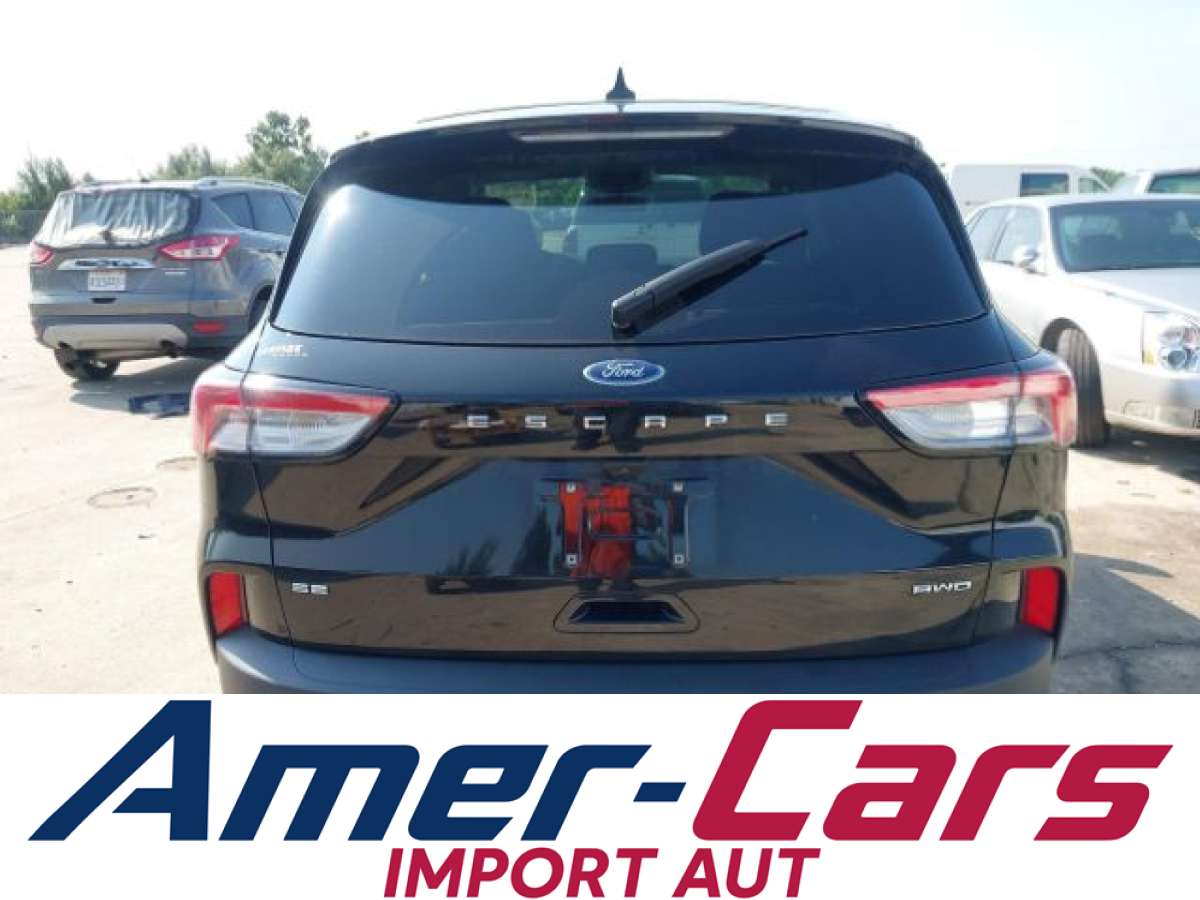 Ford Escape 2022 z USA — zdjęcie 16 z 16