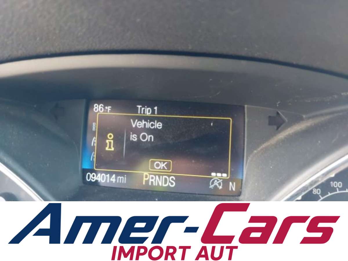 Ford Escape 2019 z USA — zdjęcie 15 z 16