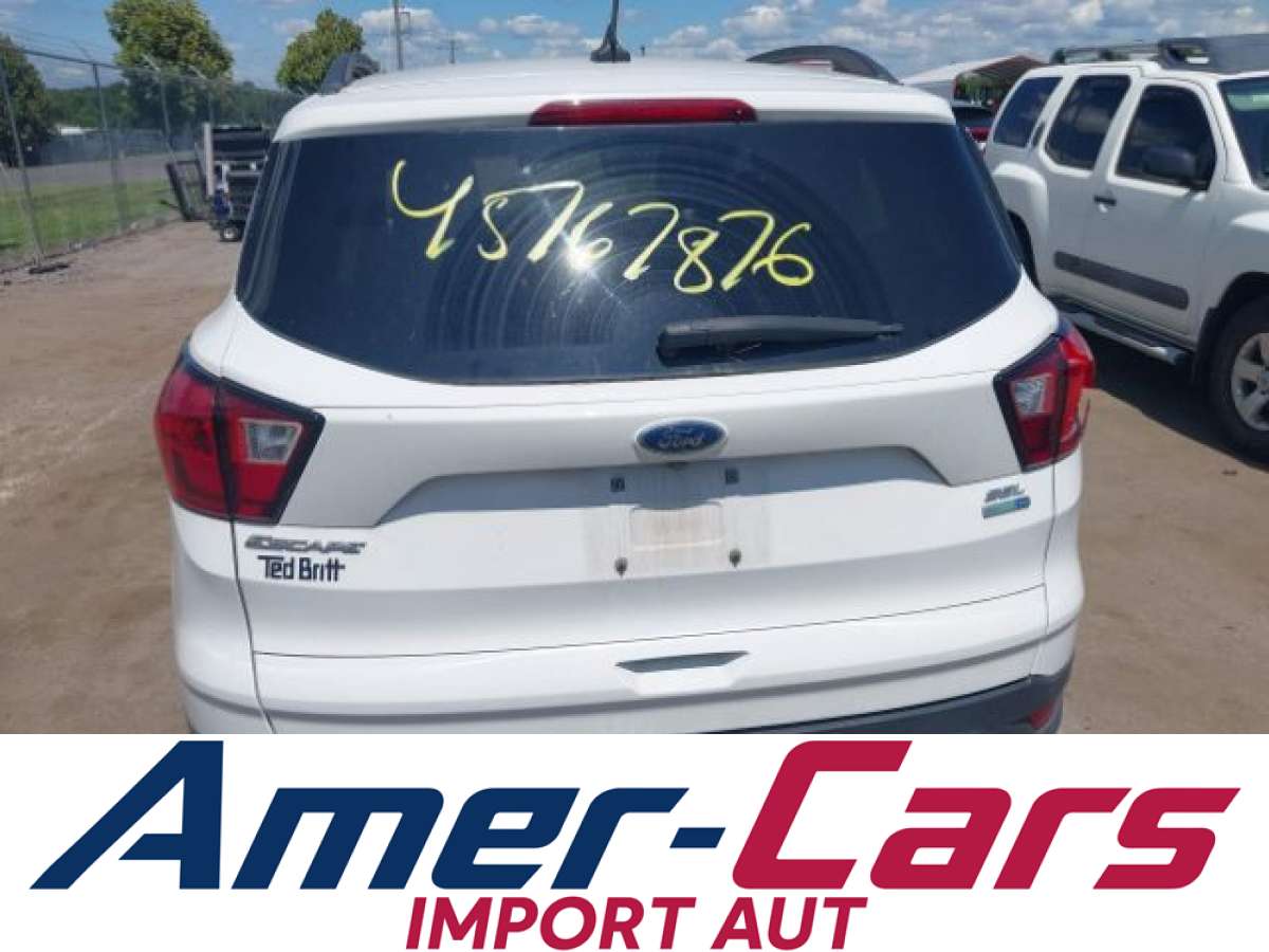 Ford Escape 2019 z USA — zdjęcie 16 z 16
