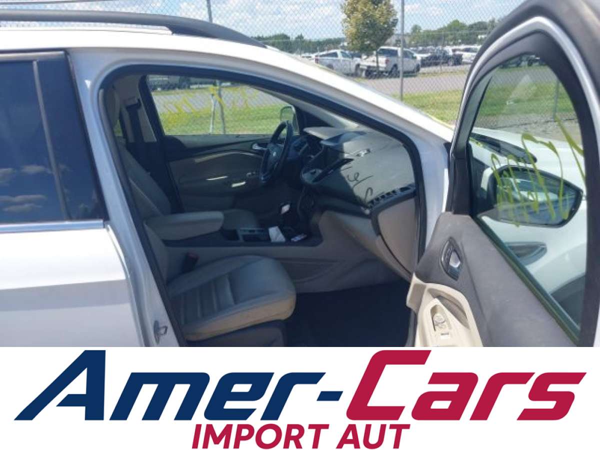 Ford Escape 2019 z USA — zdjęcie 5 z 16