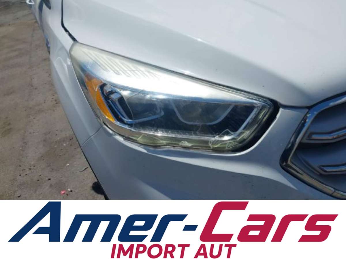 Ford Escape 2019 z USA — zdjęcie 6 z 16