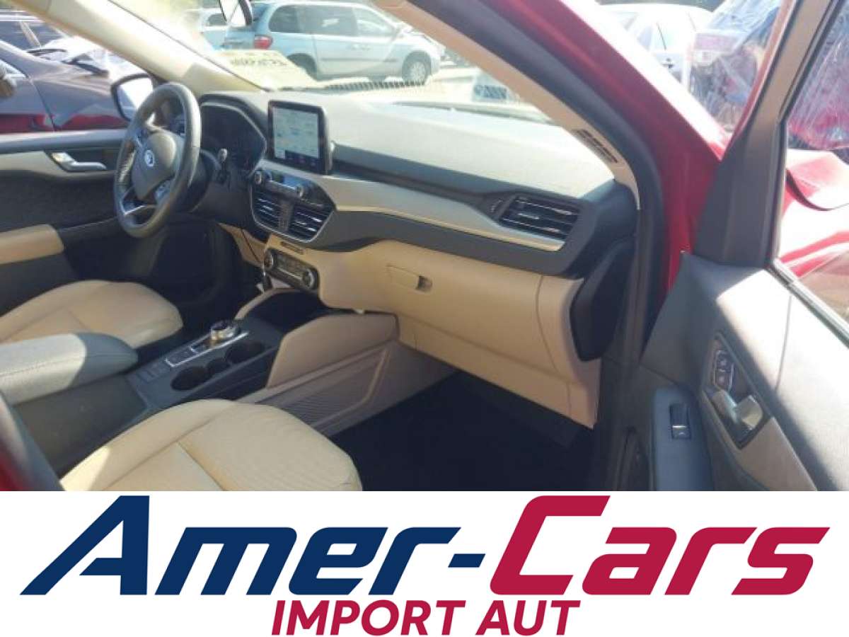 Ford Escape 2020 z USA — zdjęcie 5 z 17