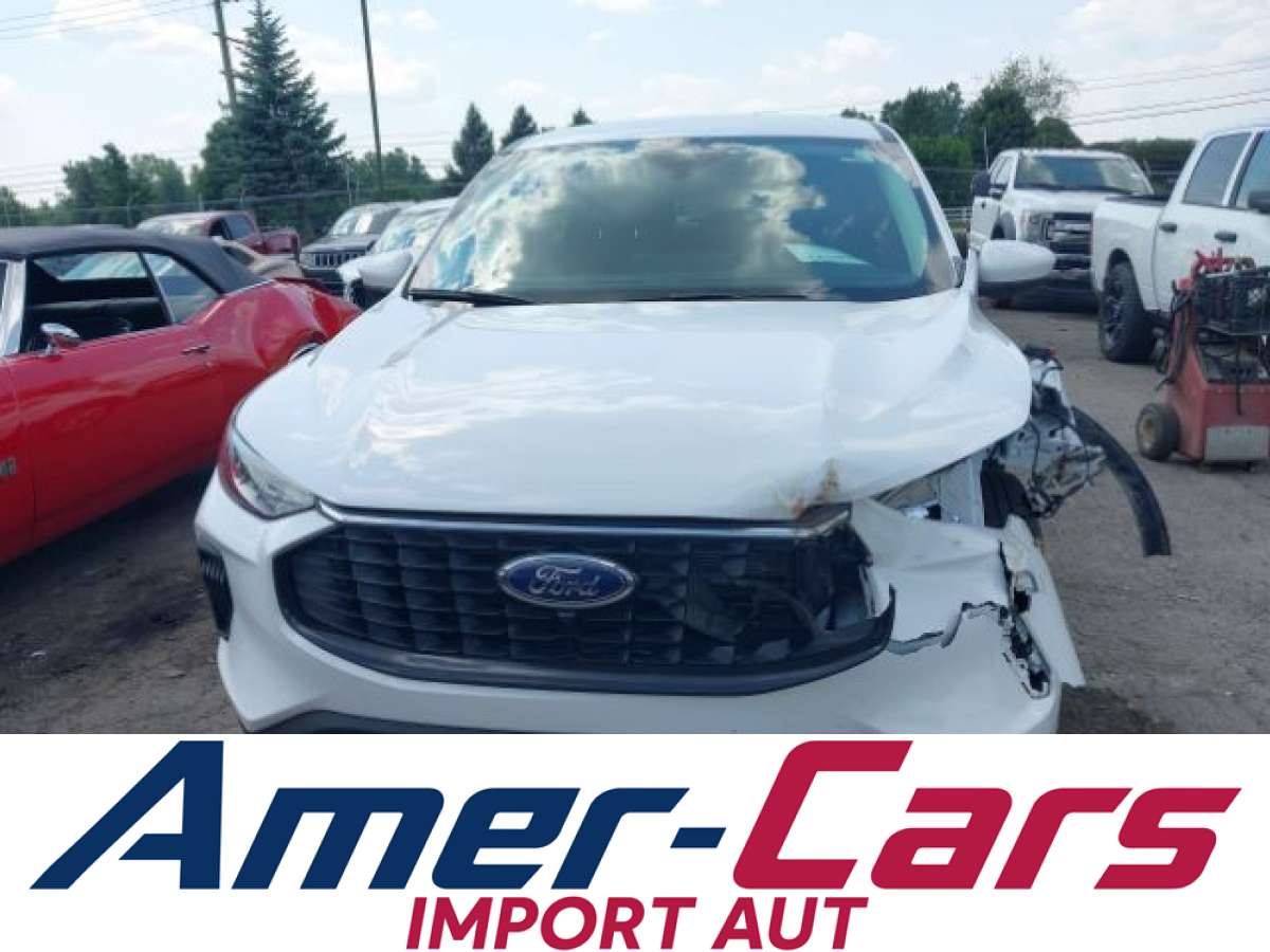 Ford Escape 2023 z USA — zdjęcie 12 z 18