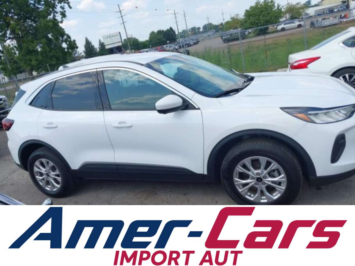 Ford Escape 2023 z USA — zdjęcie 13 z 18