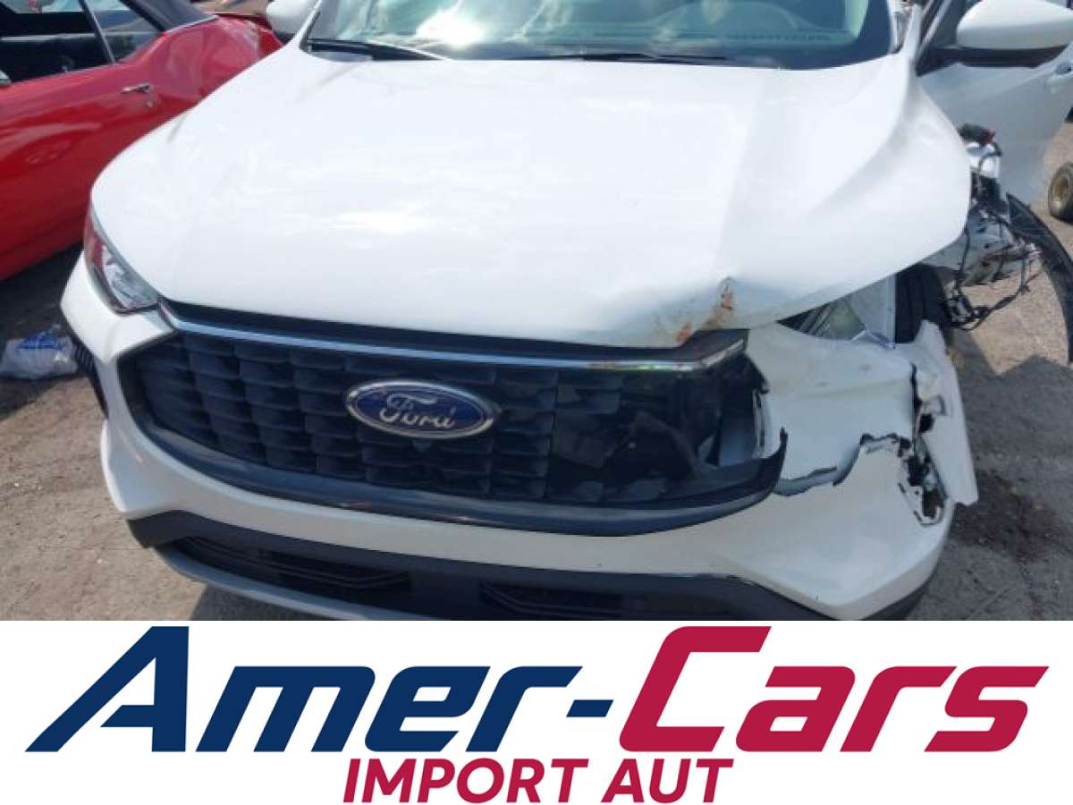 Ford Escape 2023 z USA — zdjęcie 17 z 18