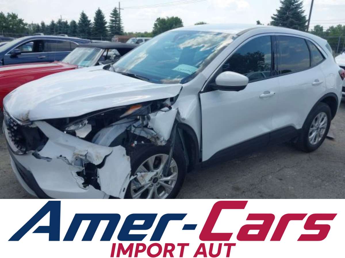 Ford Escape 2023 z USA — zdjęcie 2 z 18