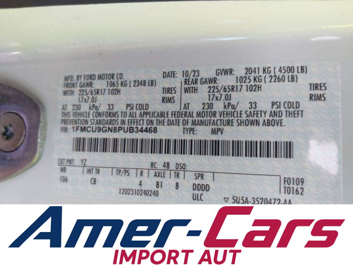 Ford Escape 2023 z USA — zdjęcie 9 z 18