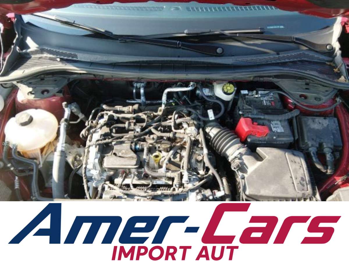 Ford Escape 2020 z USA — zdjęcie 10 z 16