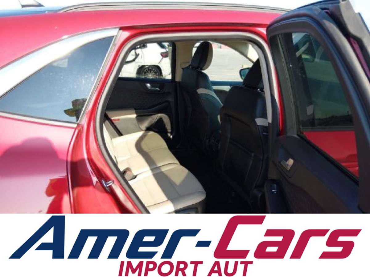 Ford Escape 2020 z USA — zdjęcie 8 z 16
