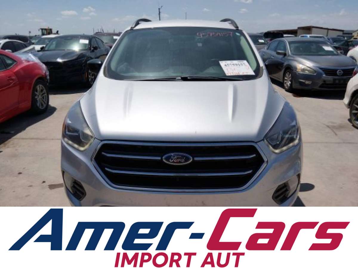 Ford Escape 2019 z USA — zdjęcie 12 z 16