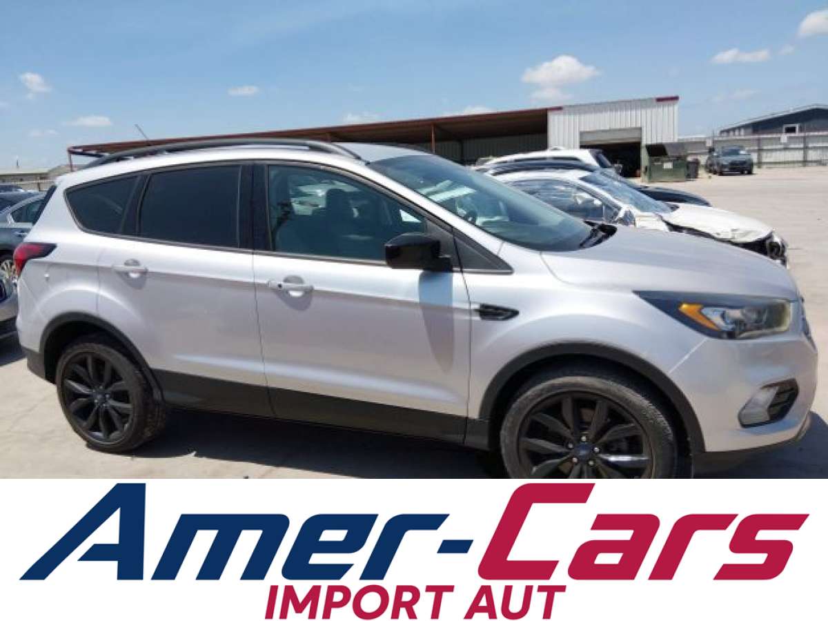 Ford Escape 2019 z USA — zdjęcie 13 z 16
