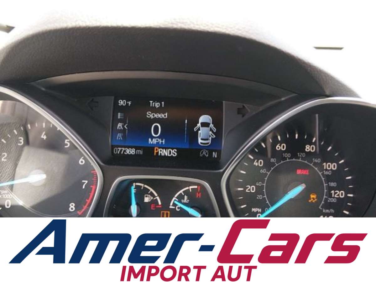 Ford Escape 2019 z USA — zdjęcie 7 z 16