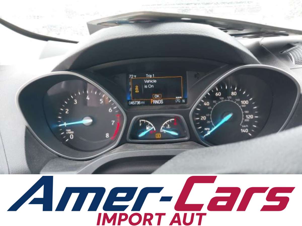 Ford Escape 2019 z USA — zdjęcie 7 z 16