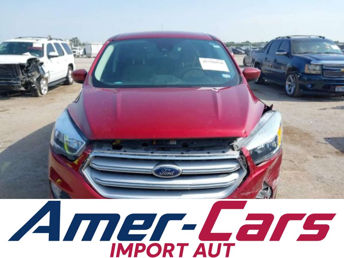 Ford Escape 2019 z USA — zdjęcie 11 z 15