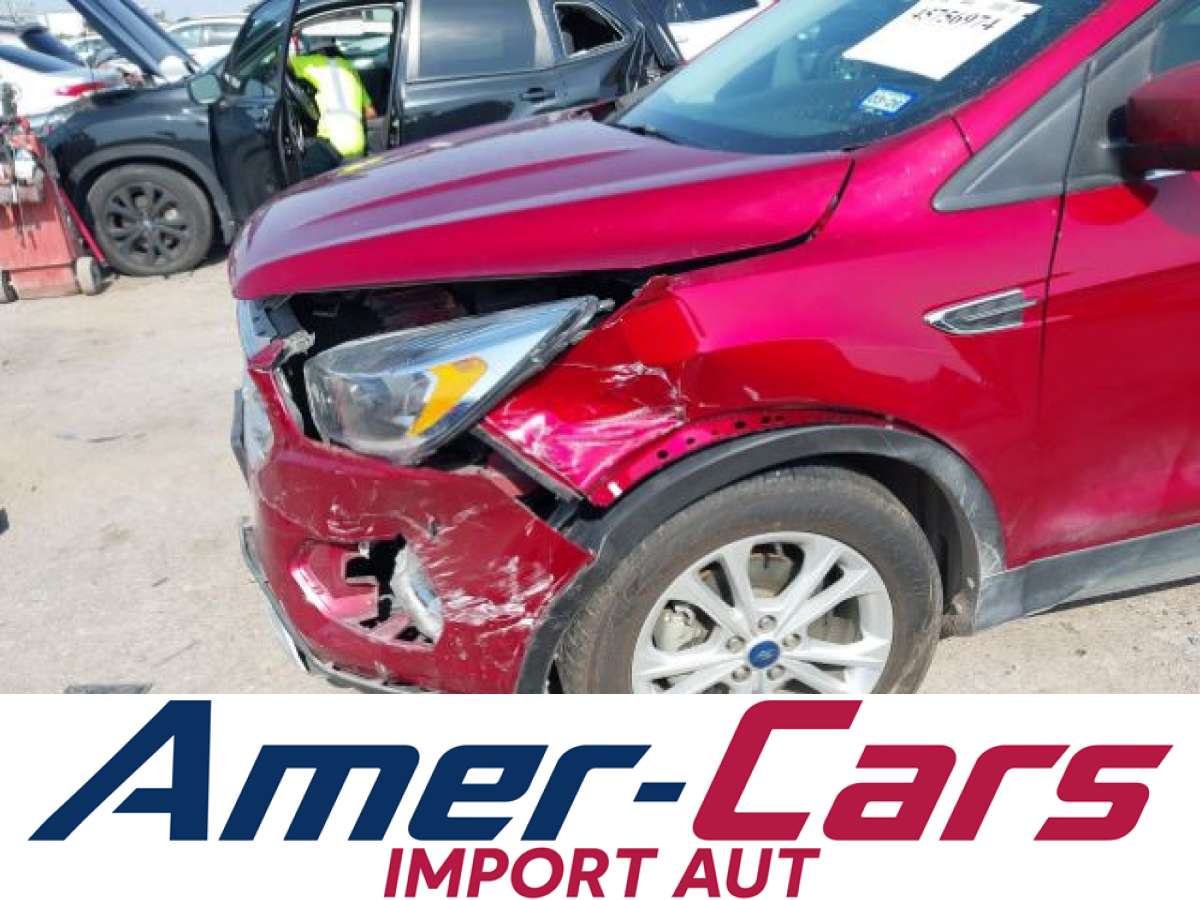 Ford Escape 2019 z USA — zdjęcie 6 z 15