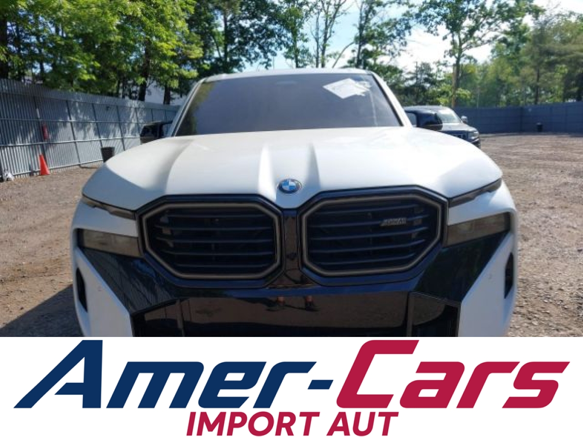 BMW XM 2025 8