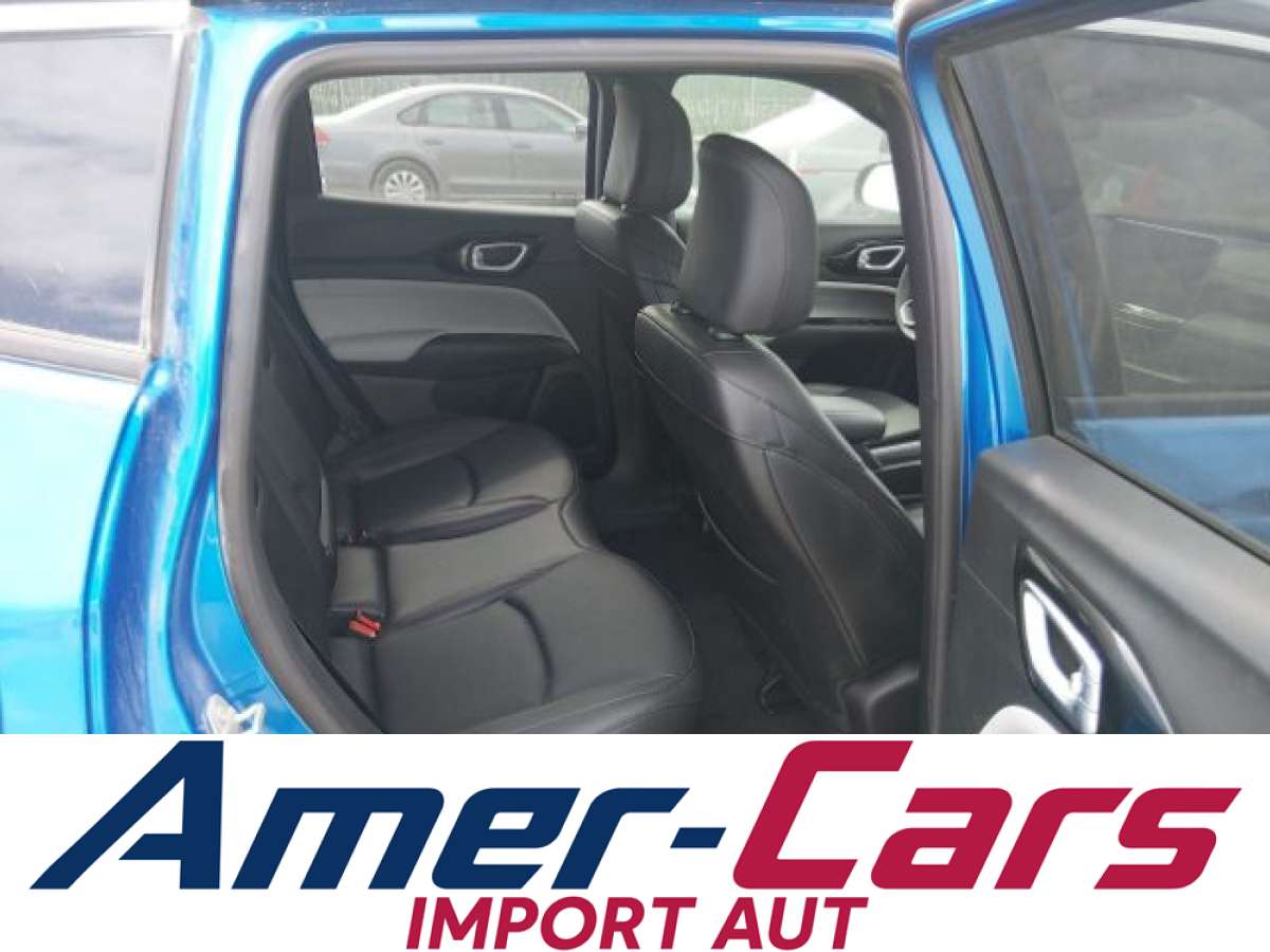 Jeep Compass 2024 z USA — zdjęcie 12 z 15