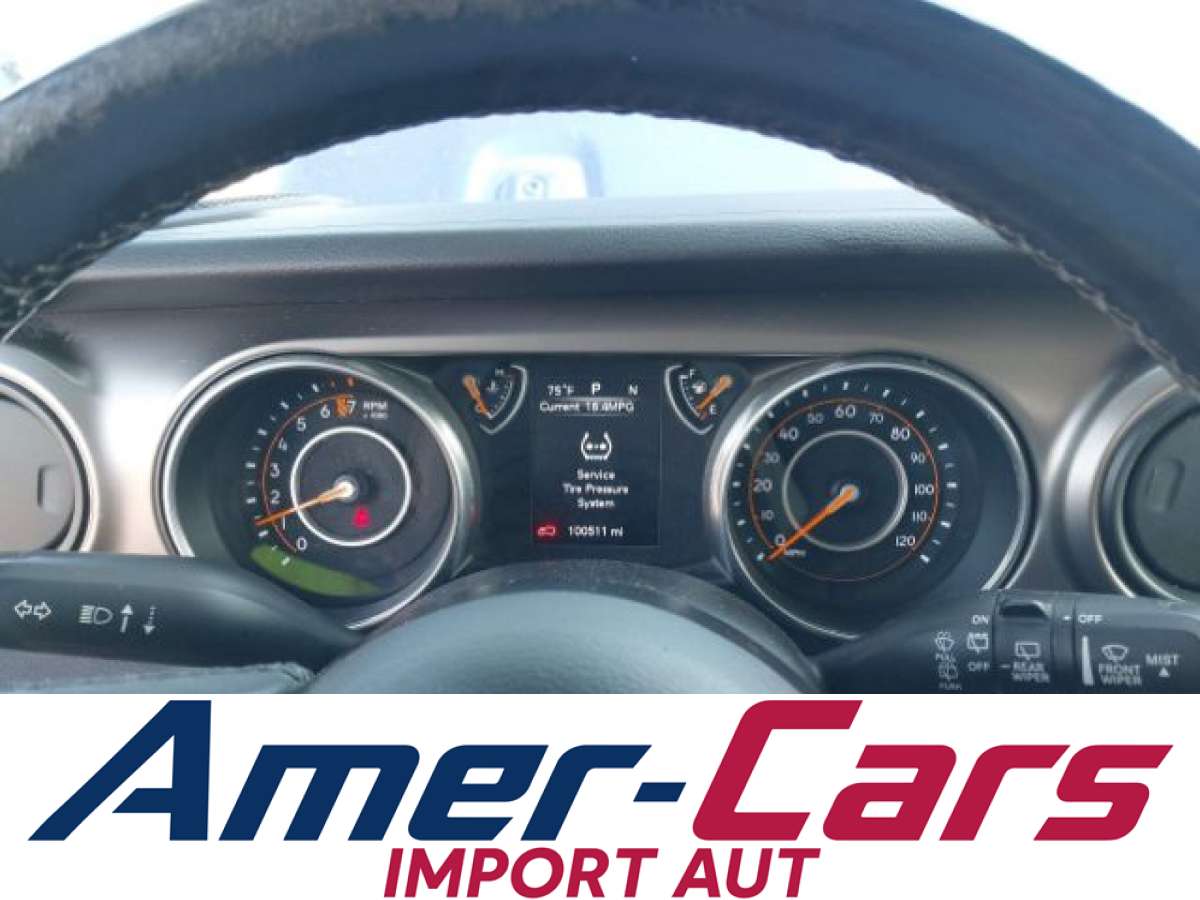 Jeep Wrangler 2018 z USA — zdjęcie 7 z 16