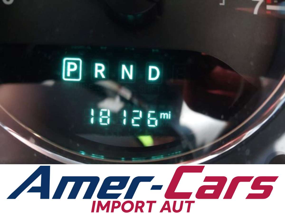 Jeep Wrangler 2018 z USA — zdjęcie 16 z 17