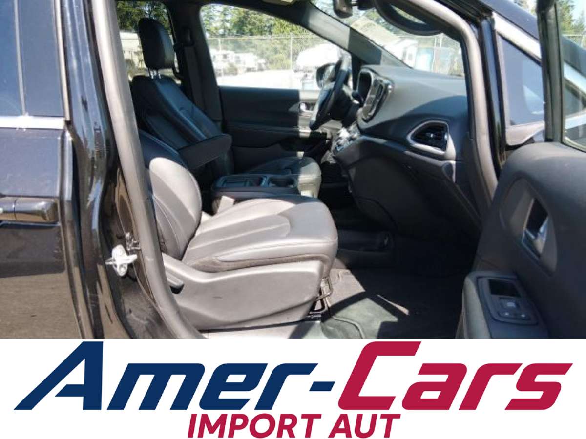 Chrysler Pacifica 2026 z USA — zdjęcie 11 z 18