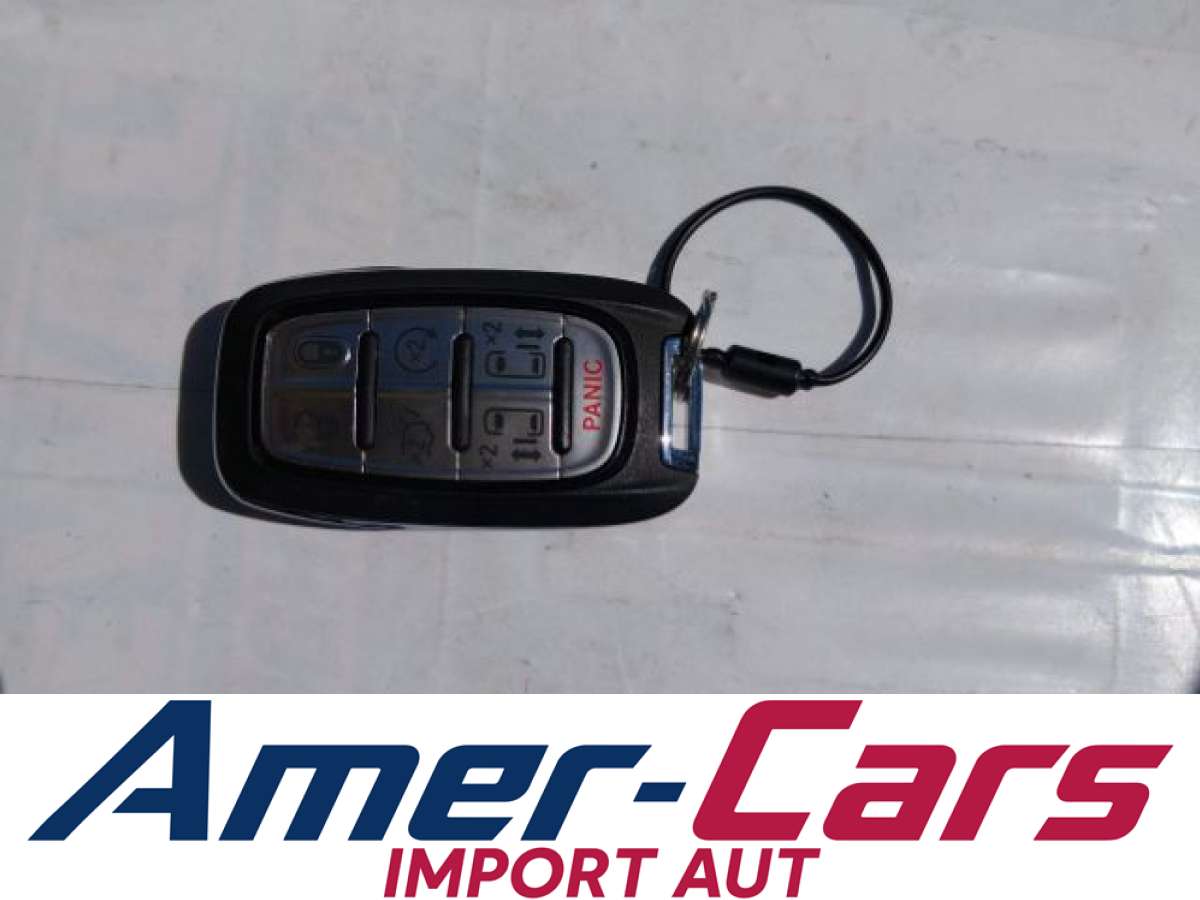 Chrysler Pacifica 2026 z USA — zdjęcie 16 z 18