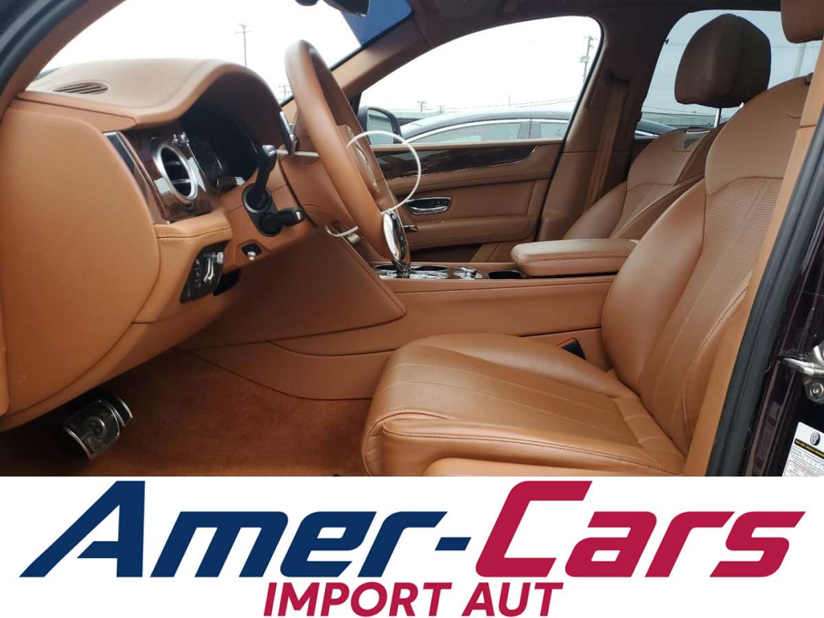 Bentley Bentayga 2018 z USA — zdjęcie 7 z 13