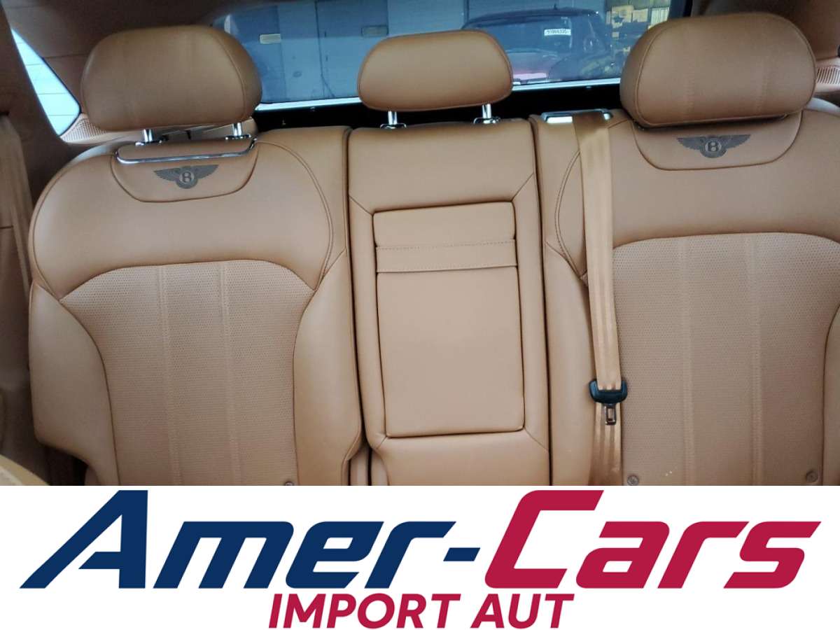 Bentley Bentayga 2018 z USA — zdjęcie 10 z 13