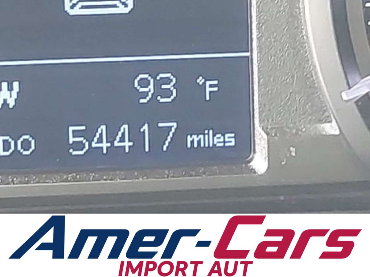 Toyota 4-Runner 2018 z USA — zdjęcie 12 z 15
