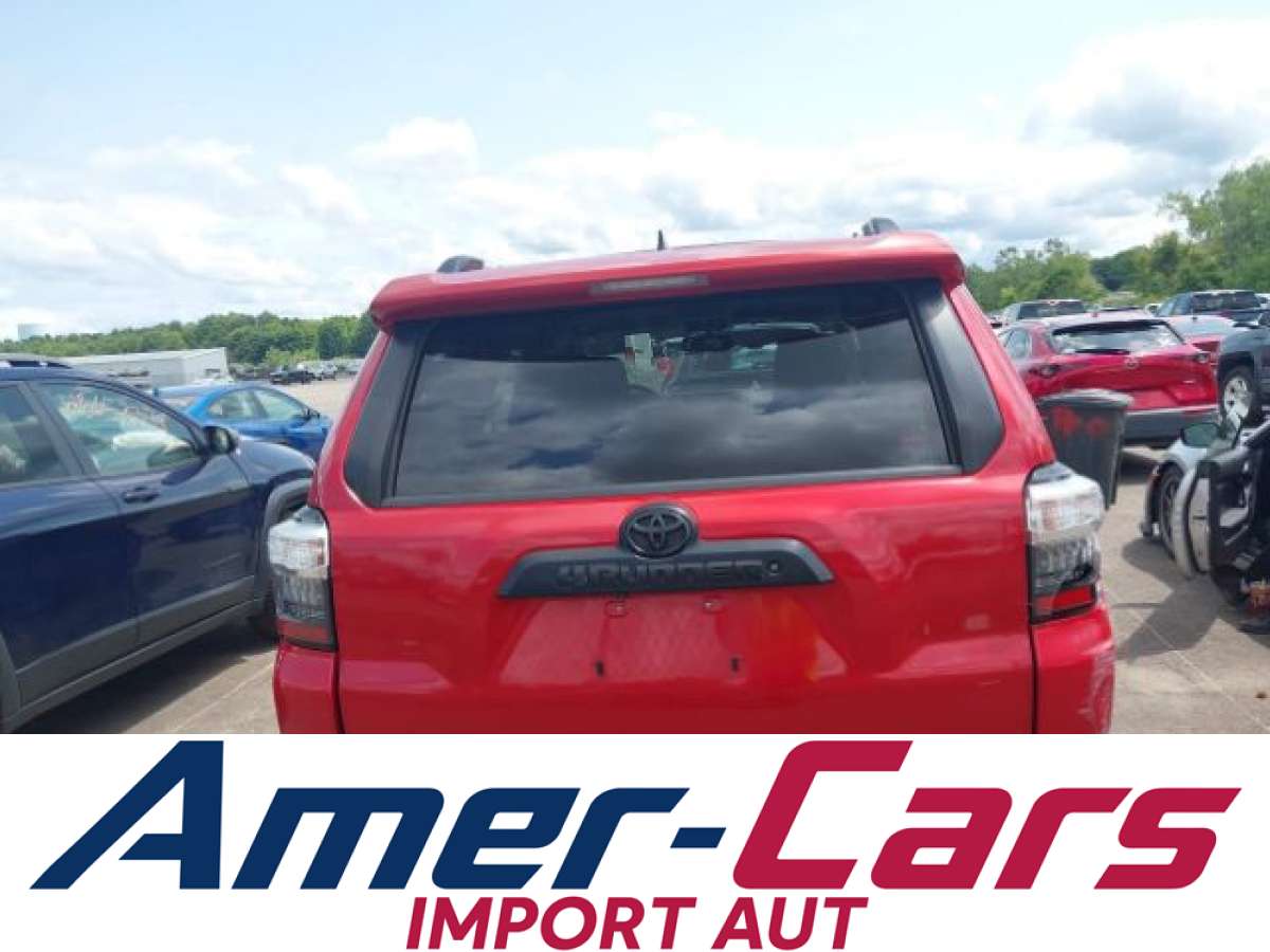 Toyota 4-Runner 2018 z USA — zdjęcie 8 z 15