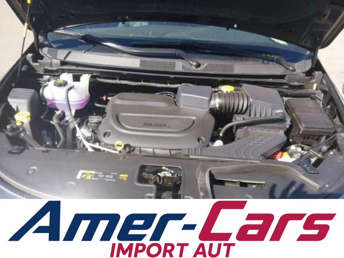 Chrysler Pacifica 2026 z USA — zdjęcie 13 z 15