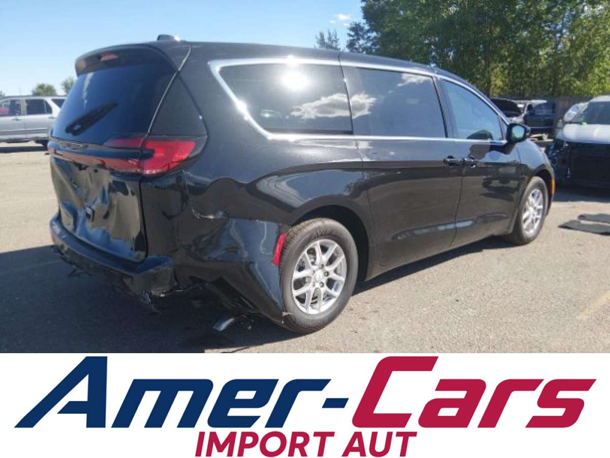 Chrysler Pacifica 2026 z USA — zdjęcie 4 z 15