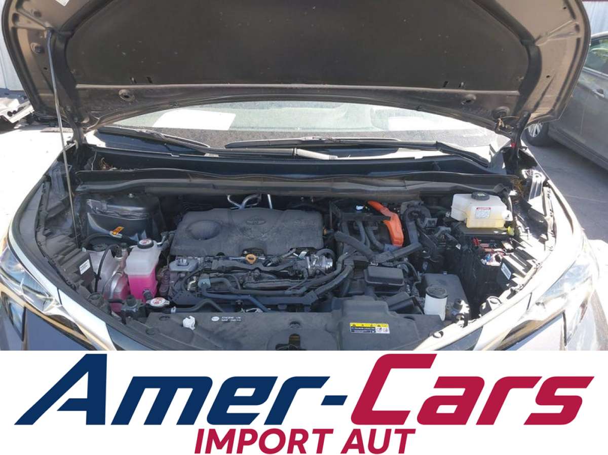 Toyota Sienna 2025 z USA — zdjęcie 10 z 14