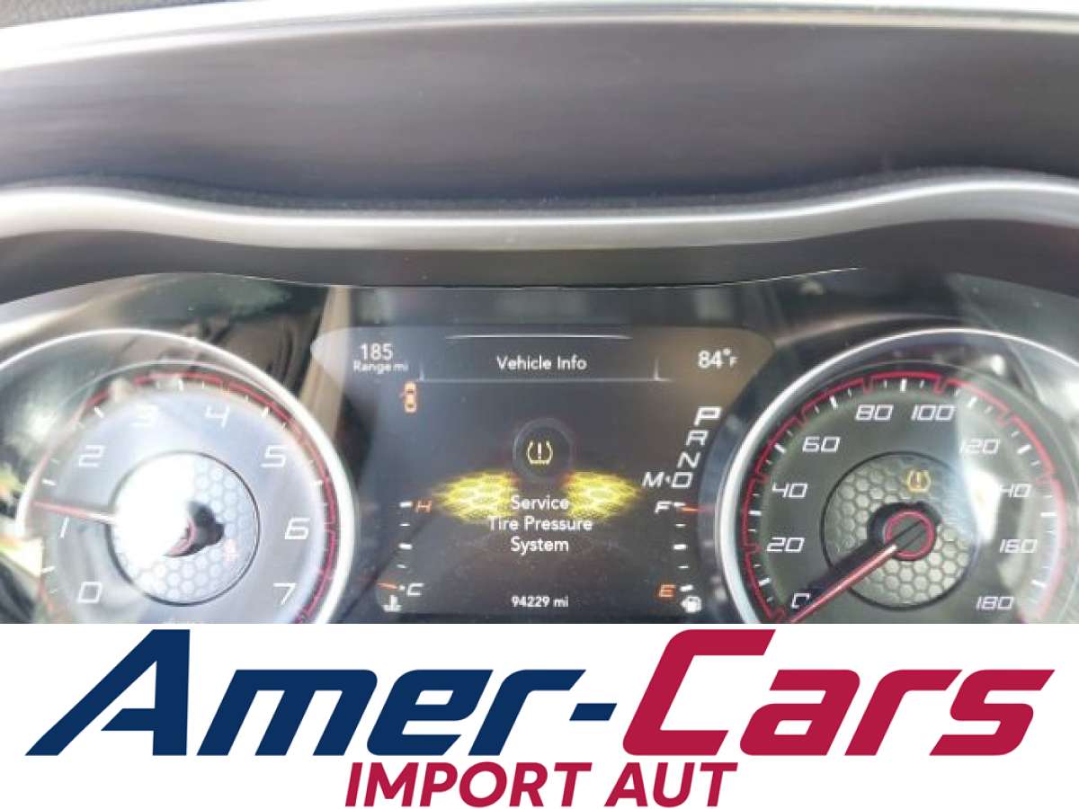 Dodge Charger 2018 z USA — zdjęcie 11 z 15