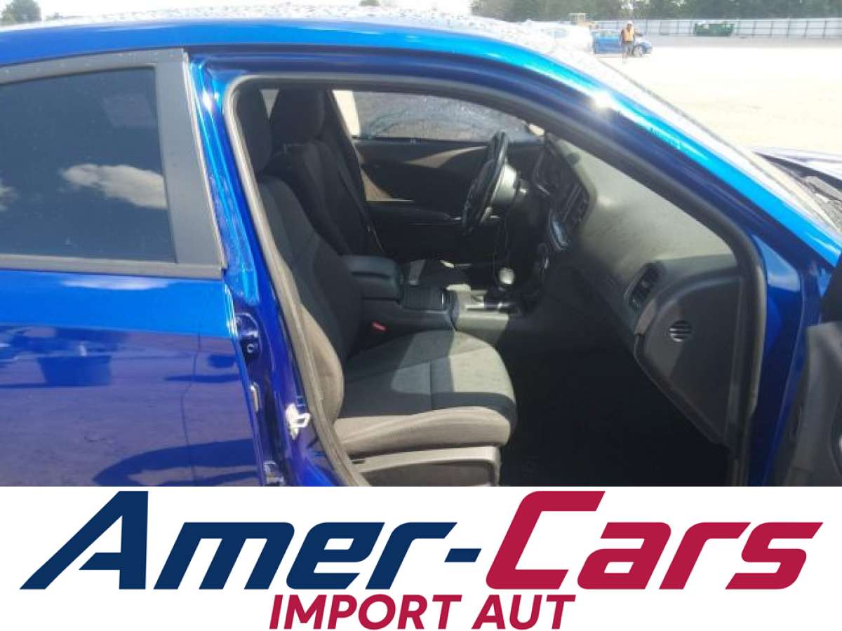 Dodge Charger 2020 z USA — zdjęcie 11 z 17