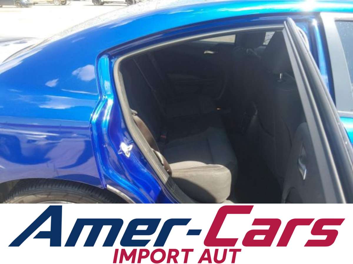 Dodge Charger 2020 z USA — zdjęcie 15 z 17