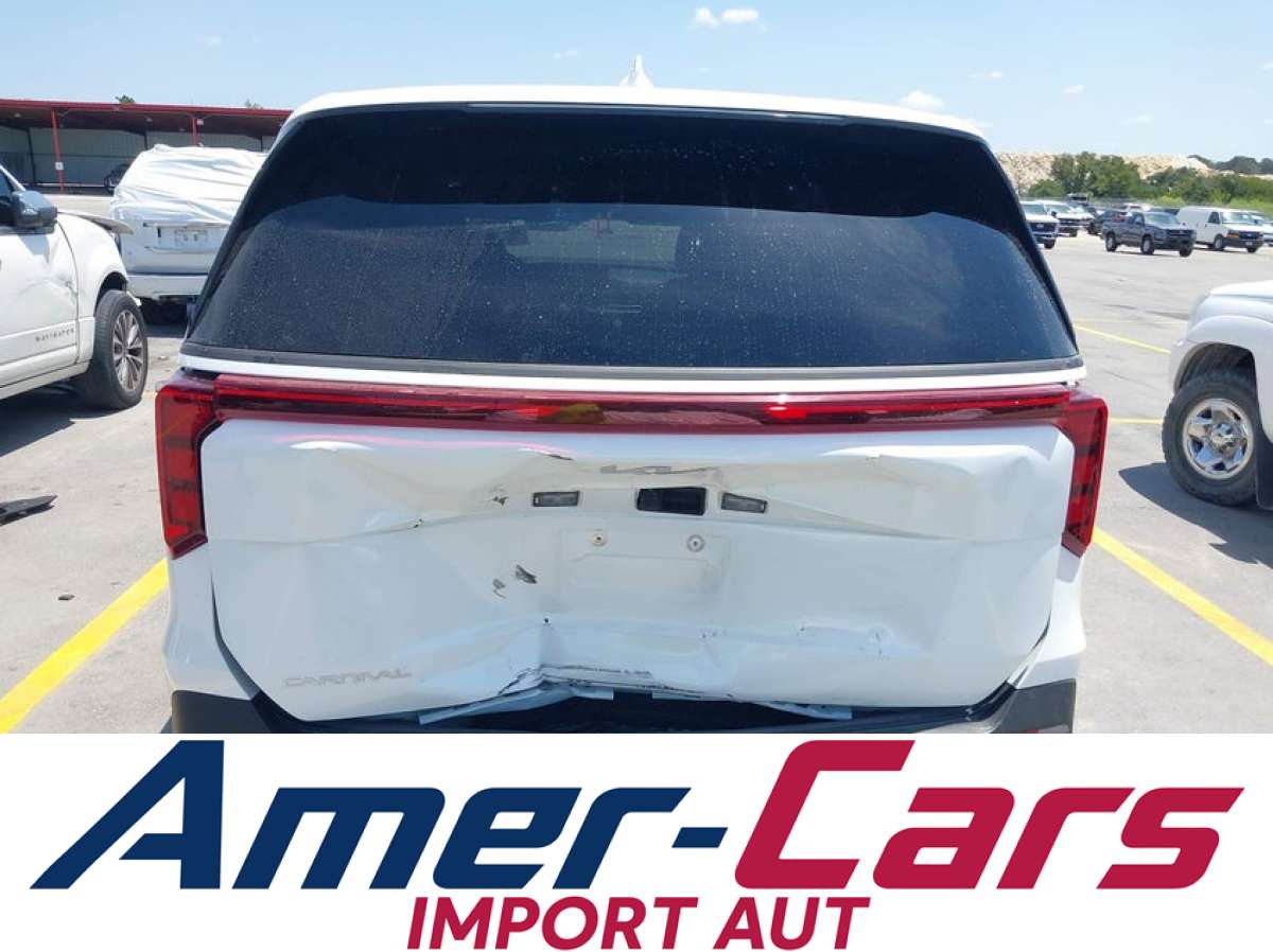 Kia Carnival 2025 z USA — zdjęcie 4 z 12
