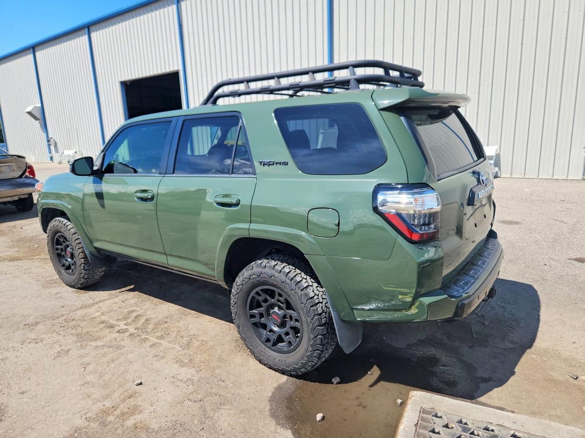 Toyota 4Runner 2020 z USA — zdjęcie 2 z 13