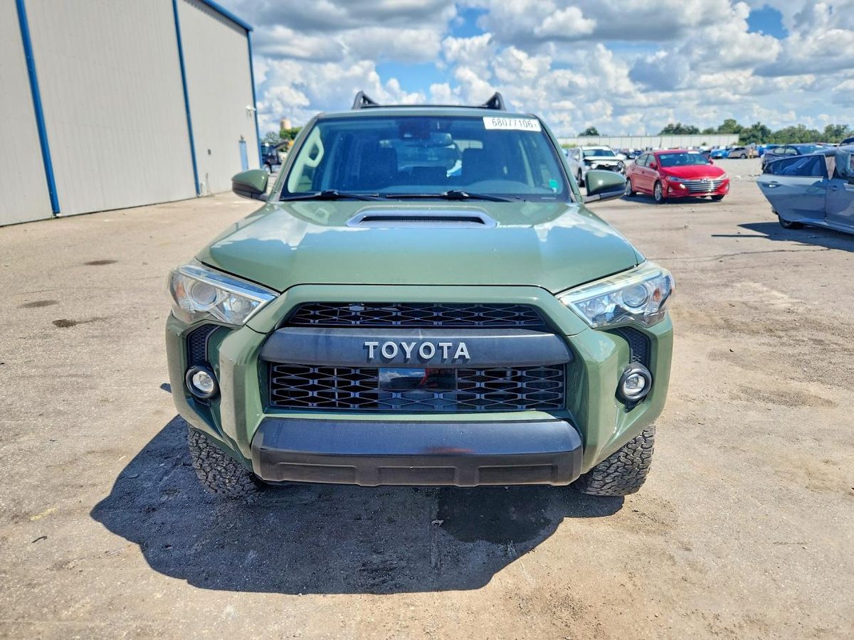 Toyota 4Runner 2020 z USA — zdjęcie 5 z 13