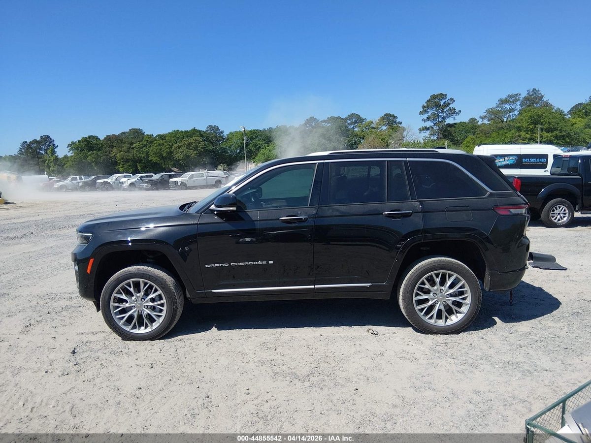 Jeep Grand Cherokee 2023 z USA — zdjęcie 13 z 15