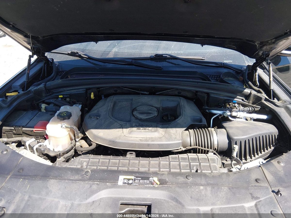 Jeep Grand Cherokee 2023 z USA — zdjęcie 9 z 15