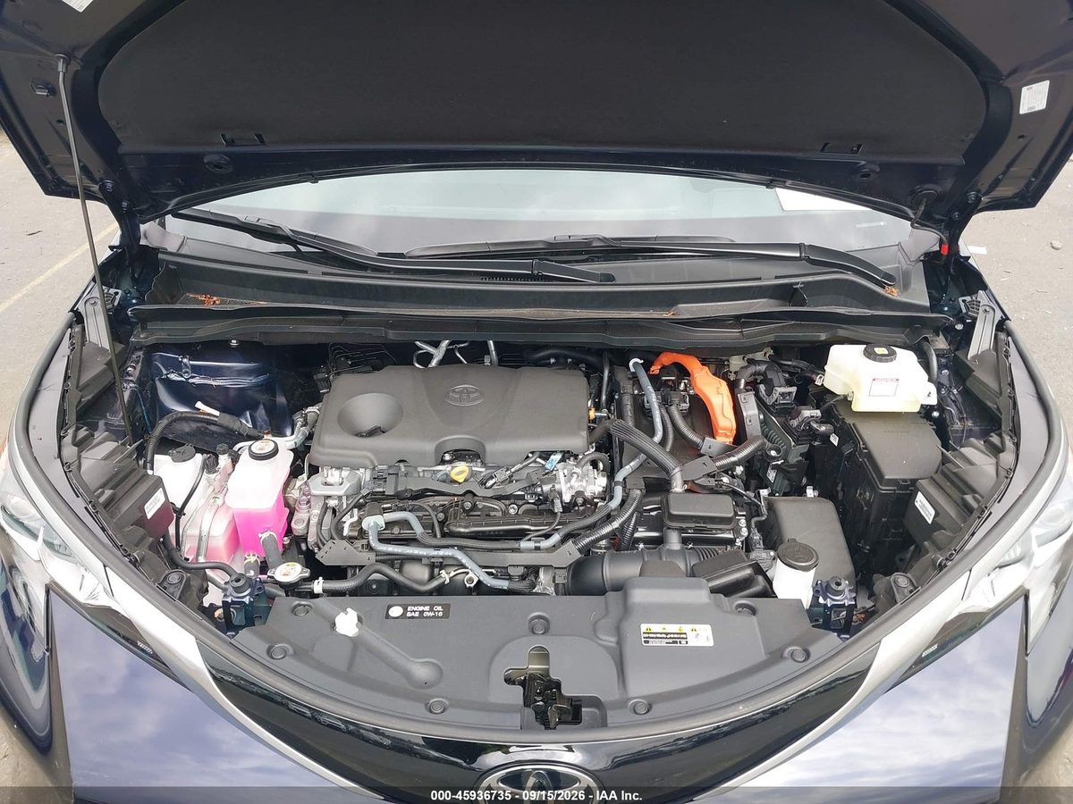 Toyota Sienna 2026 z USA — zdjęcie 9 z 17