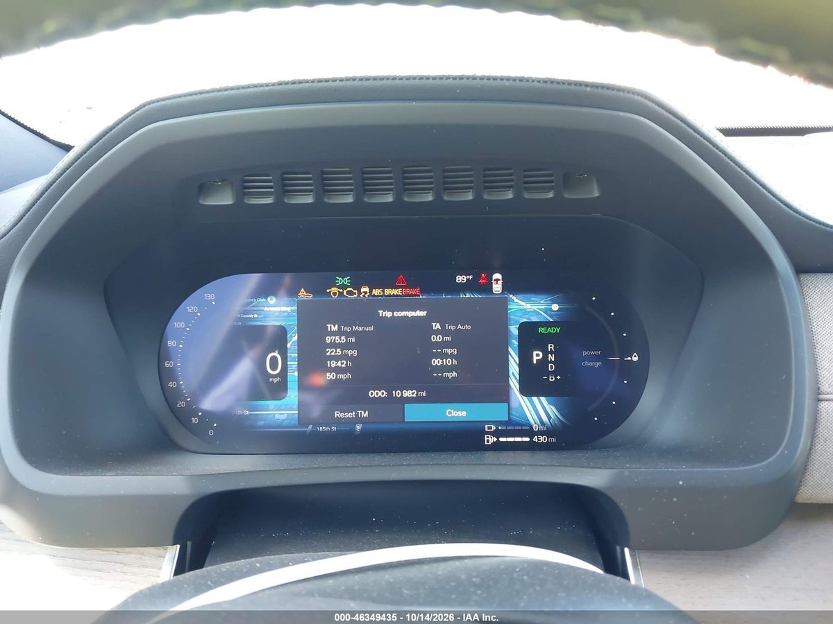 Volvo XC90 PLUG-IN HYBRID 2026 z USA — zdjęcie 7 z 17