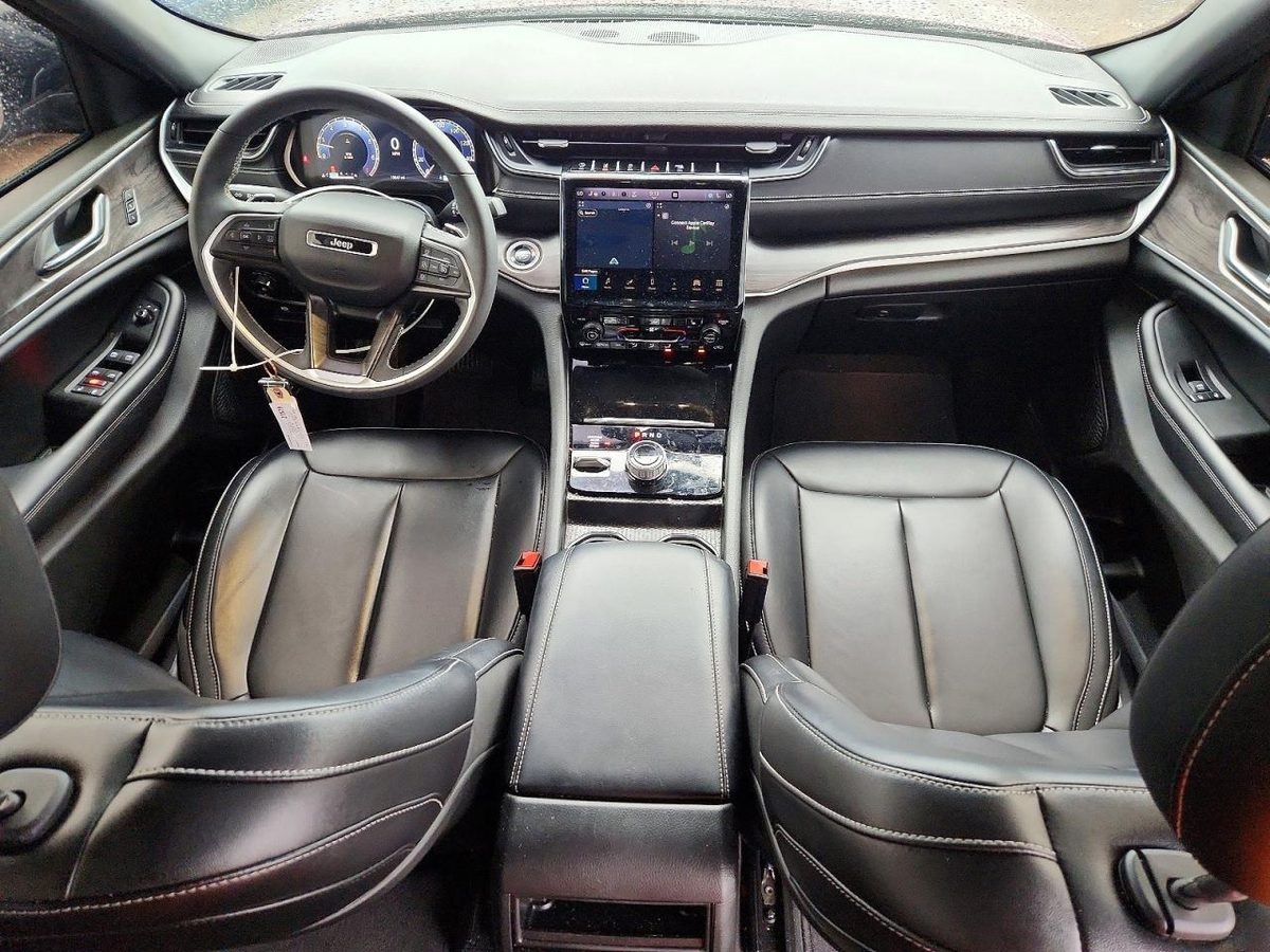 Jeep Grand Cherokee 2024 z USA — zdjęcie 8 z 12