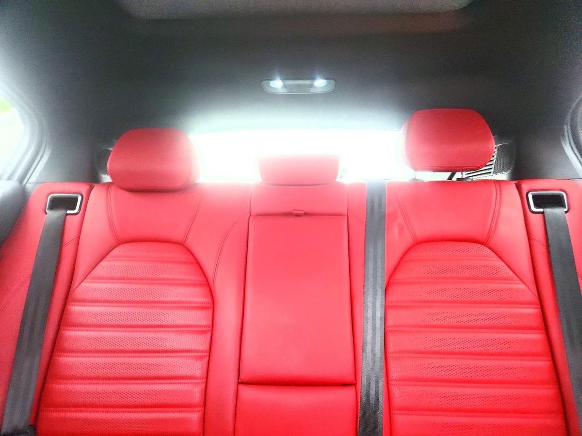 Alfa Romeo Stelvio 2023 z USA — zdjęcie 10 z 13